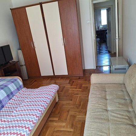 Apartment Music-Center, In The Center Of بودغوريتْسا المظهر الخارجي الصورة